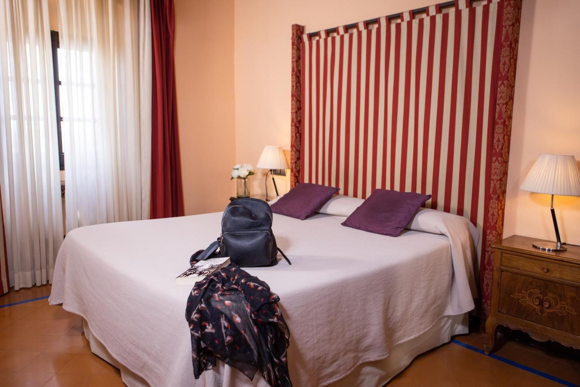 Rvhotels Palau Lo Mirador Torroella de Montgrí Quarto foto